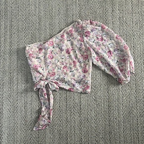 ExpressFloral One-Shoulder Top - Picture 1 of 1